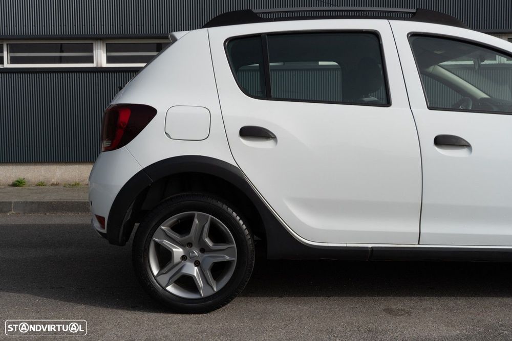 Dacia Sandero 0.9 TCe SL Stepway of Life Bi-Fuel - 32