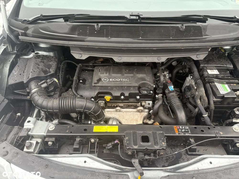 Opel Zafira Tourer 1.4 Turbo Edition - 12
