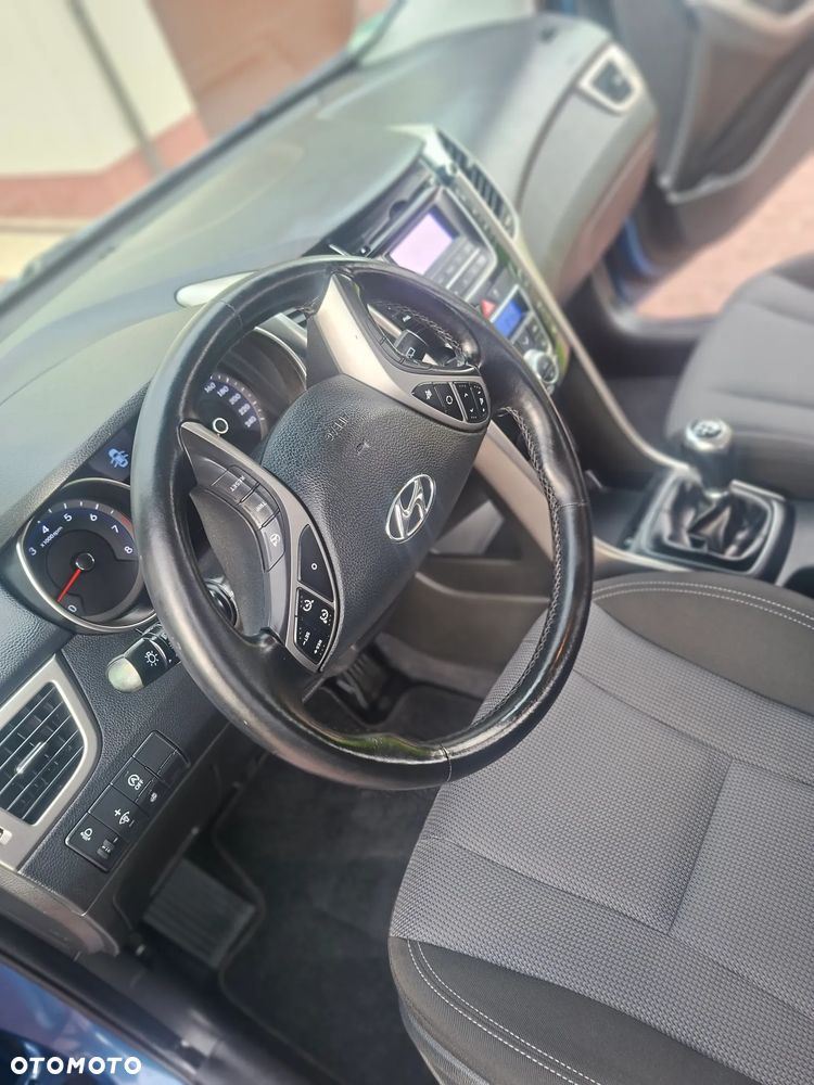 Hyundai i30 blue 1.4 Passion - 19