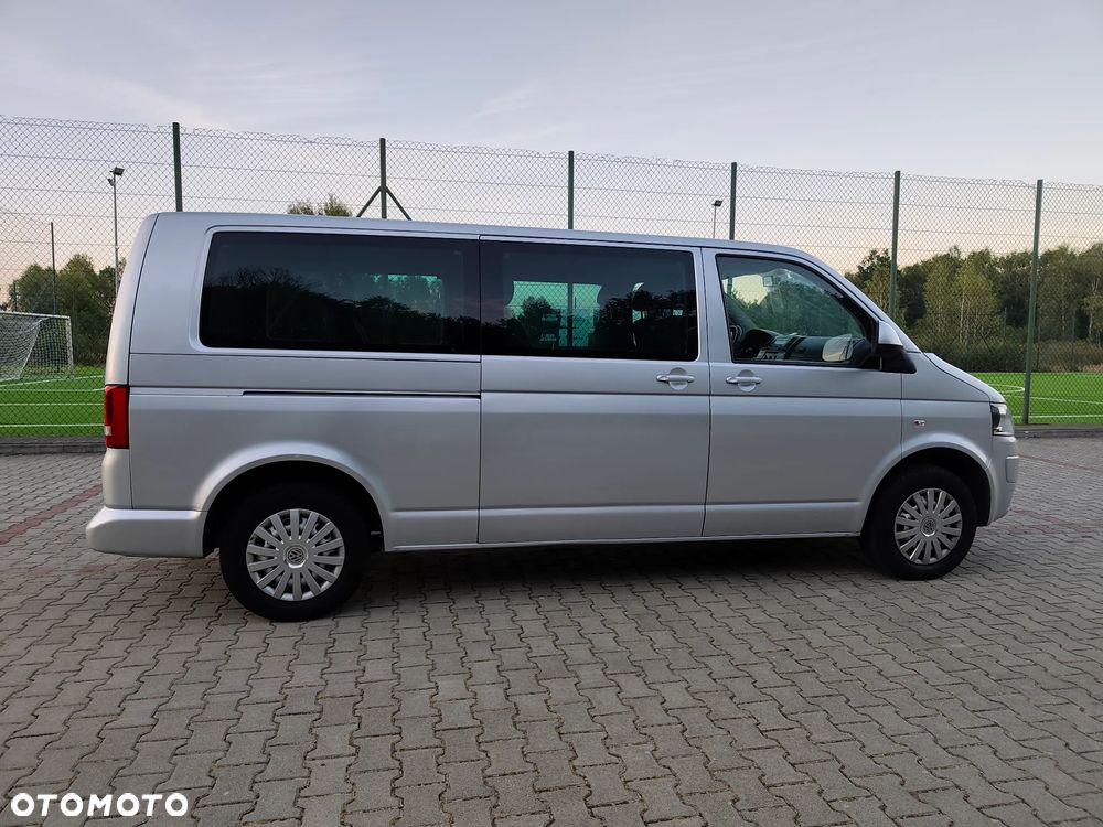 Volkswagen Caravelle - 7