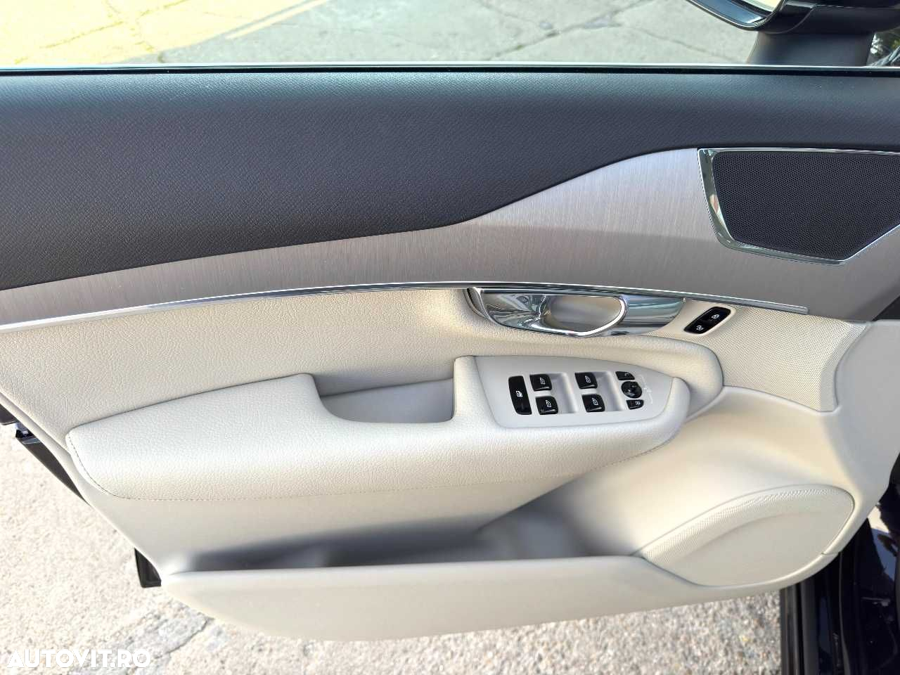 Volvo XC 90 - 13