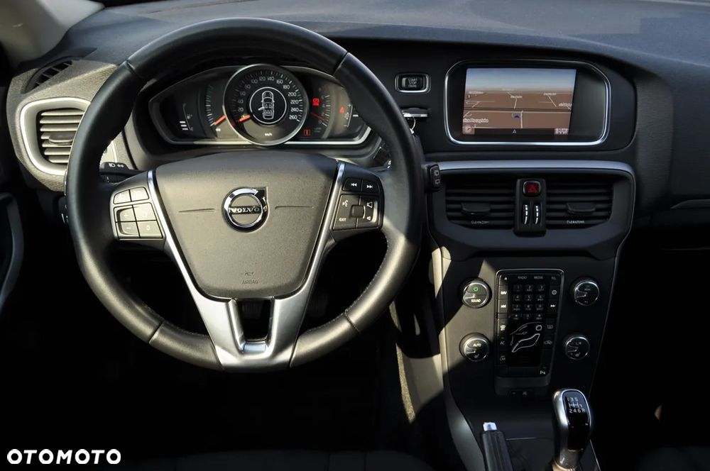 Volvo V40 T3 Drive-E Dynamic Edition - 32