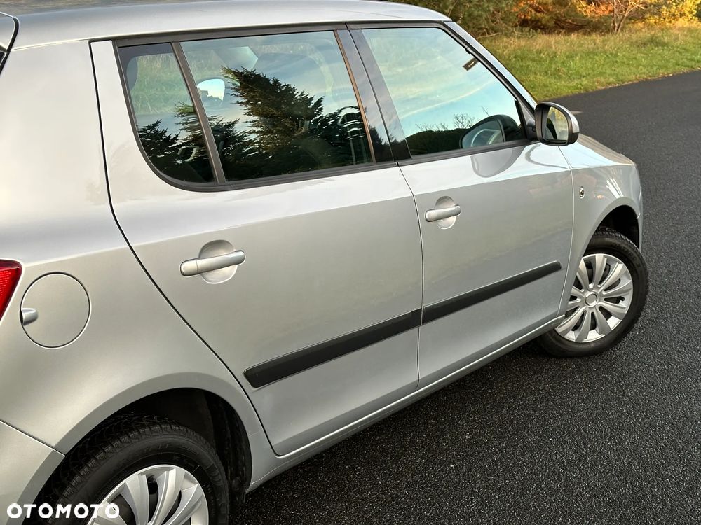 Skoda Fabia 1.2 HTP Ambiente - 13