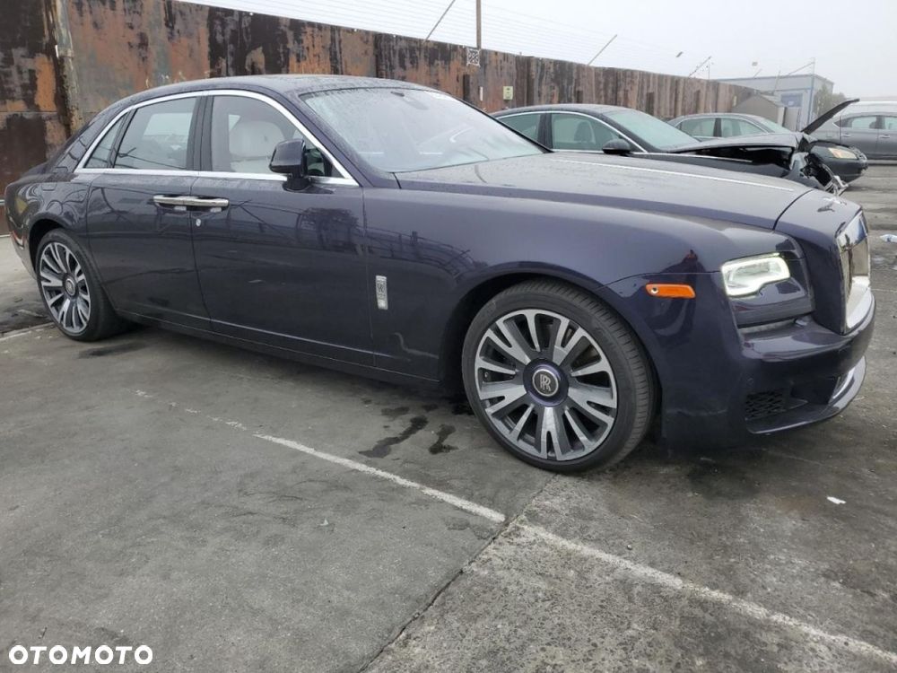 Rolls-Royce Ghost - 3