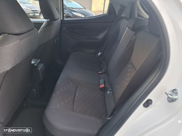 Toyota Yaris 1.5 HDF Comfort - 29