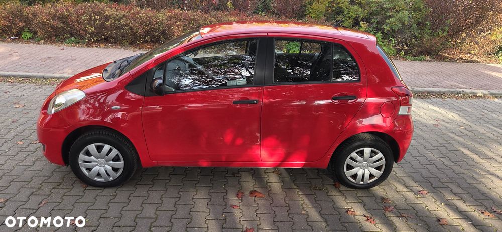 Toyota Yaris - 4