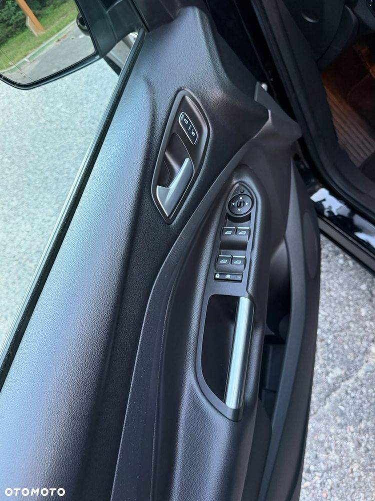 Ford Kuga 2.0 TDCi 4x4 Titanium - 24