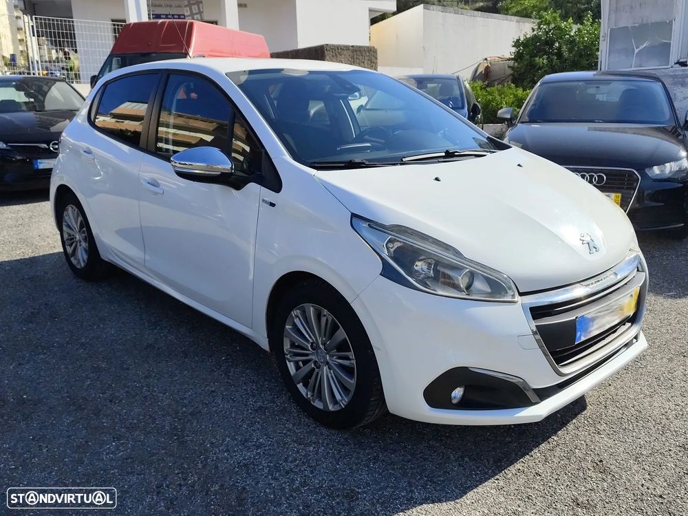 Peugeot 208 1.2 PureTech Style - 3