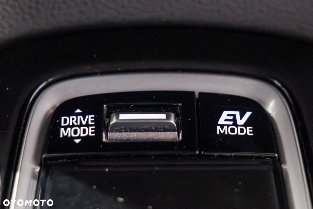 Toyota Corolla 1.8 Hybrid Comfort - 38