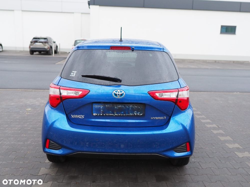 Toyota Yaris Hybrid 100 20th Anniversary - 5