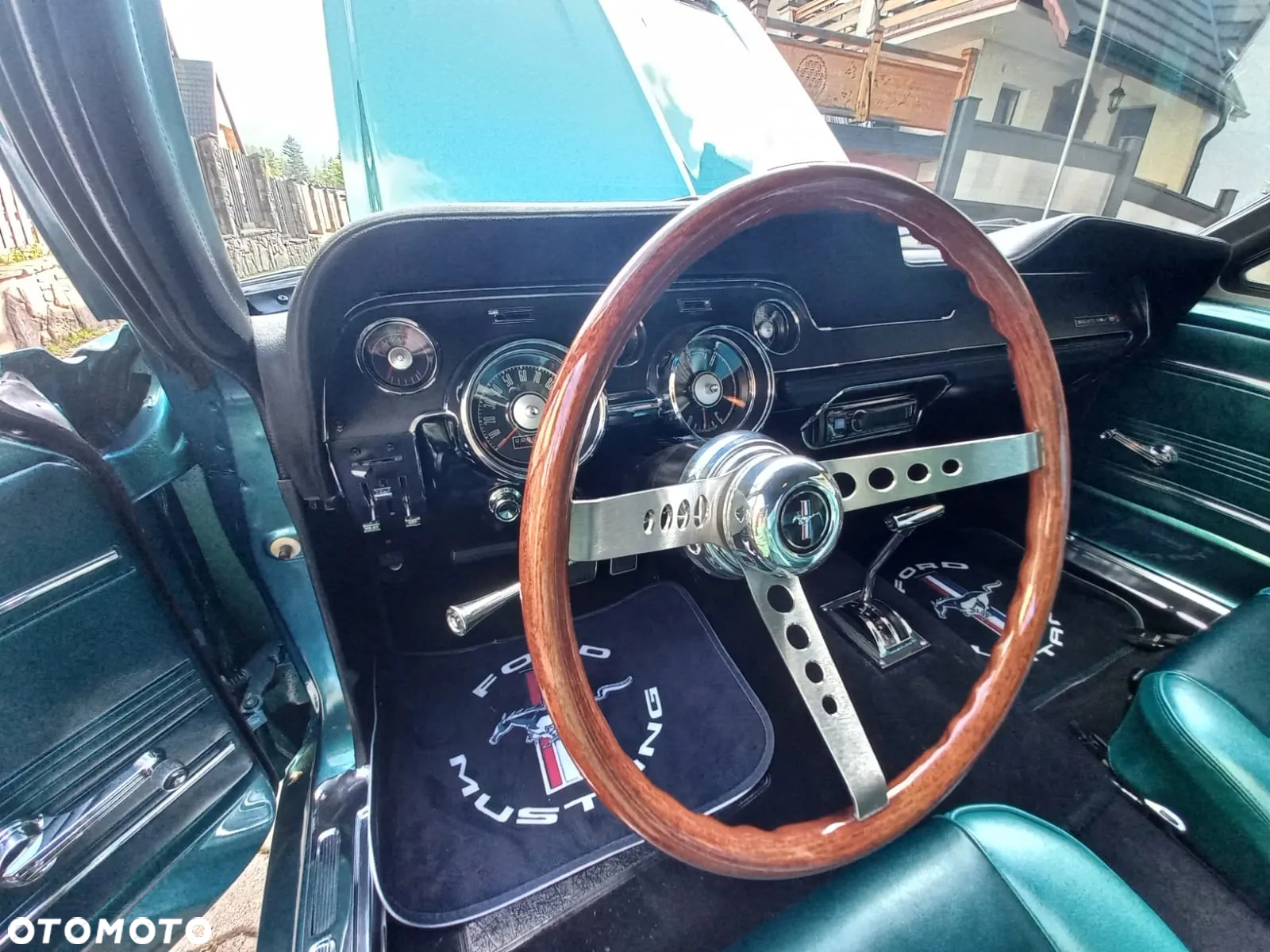 Ford Mustang - 15