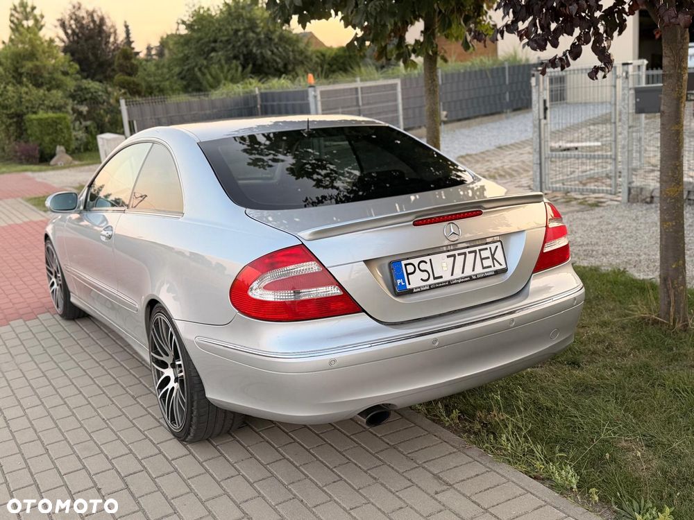 Mercedes-Benz CLK - 2