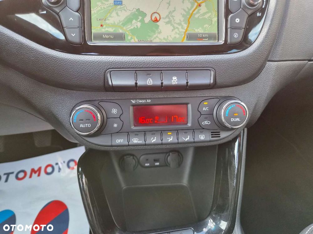 Kia Ceed - 28