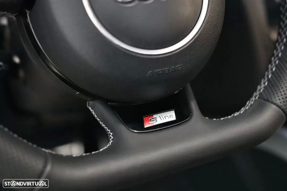 Audi A5 Cabrio 2.0 TDi S-line S tronic - 9
