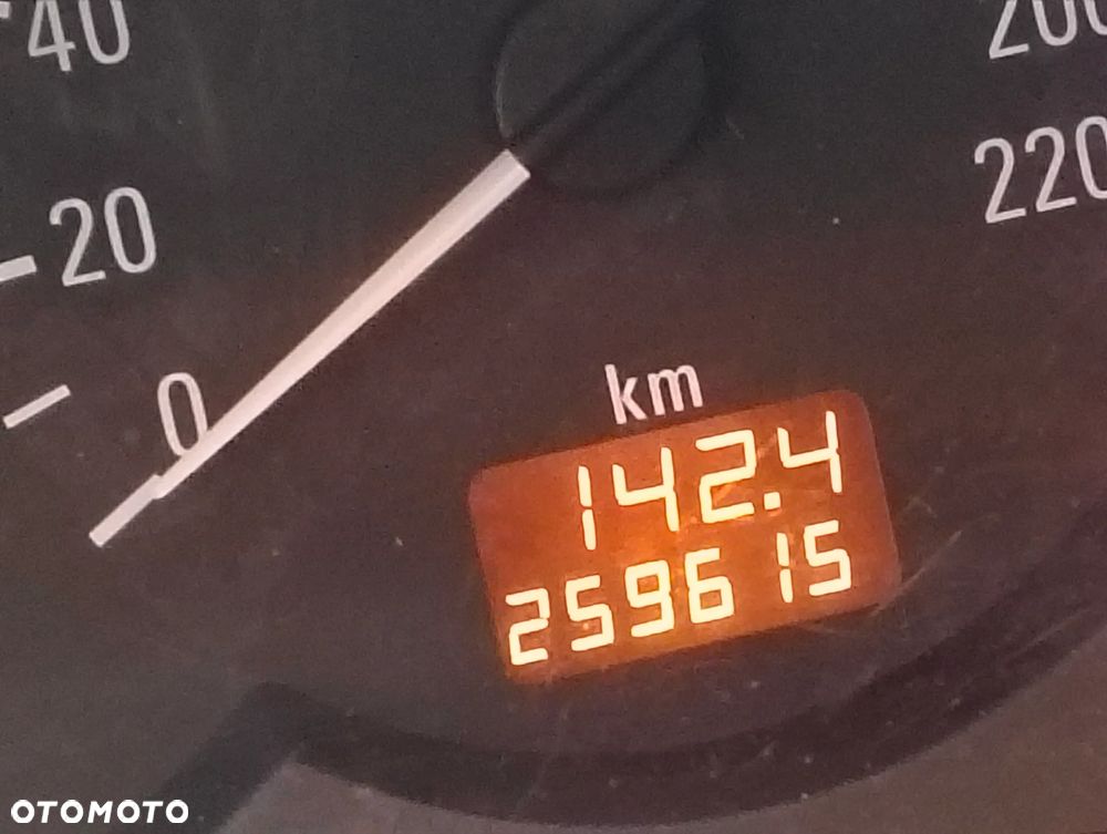 Opel Corsa 1.0 12V Base / Start - 5