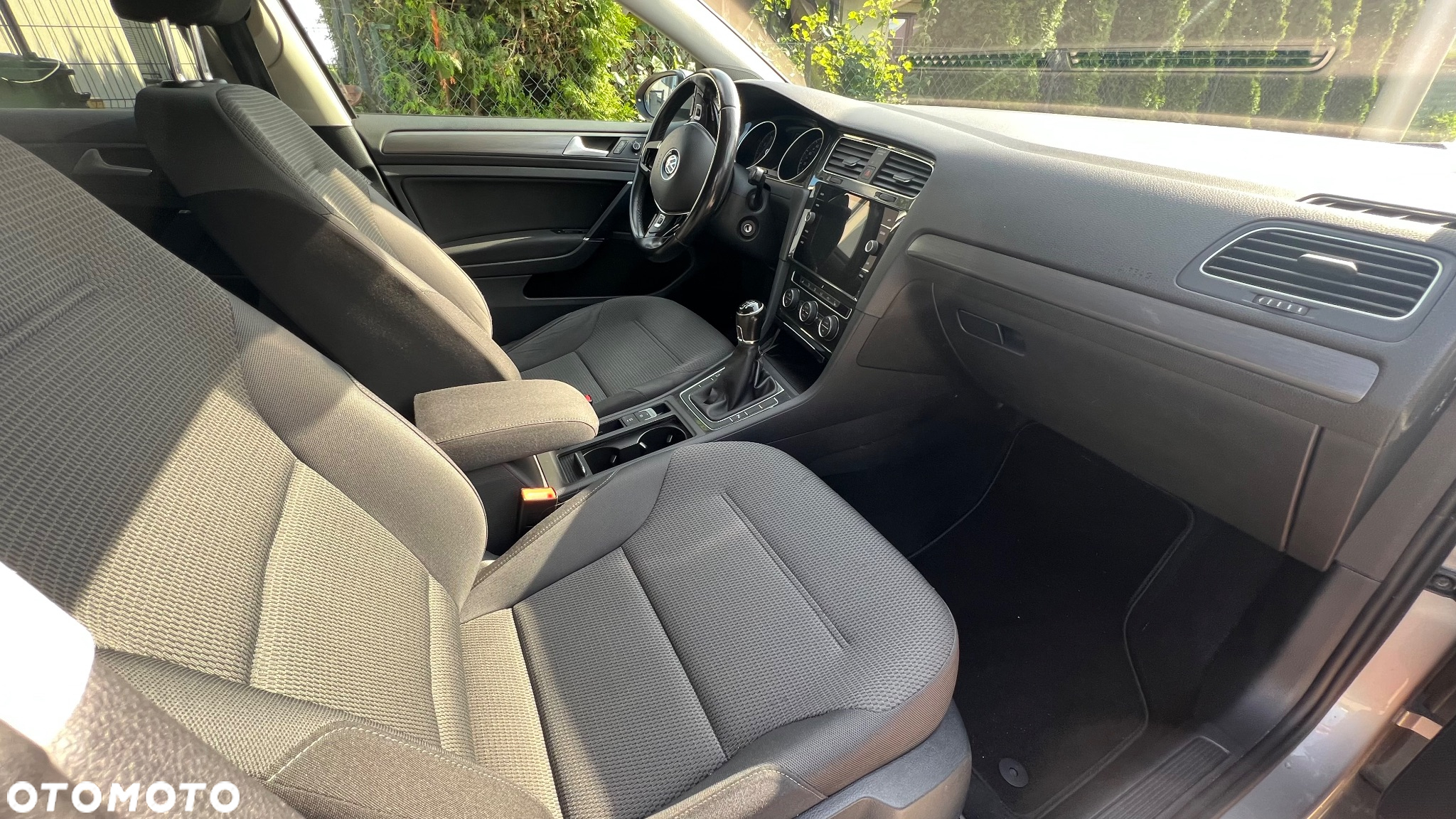 Volkswagen Golf VII 1.5 TSI BMT Comfortline - 19