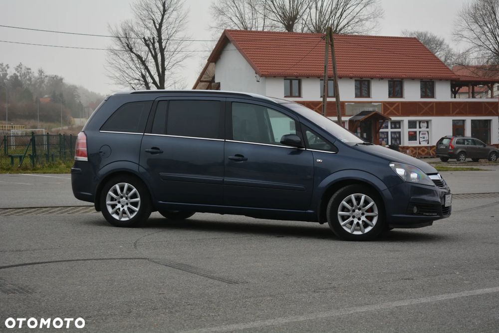 Opel Zafira - 8