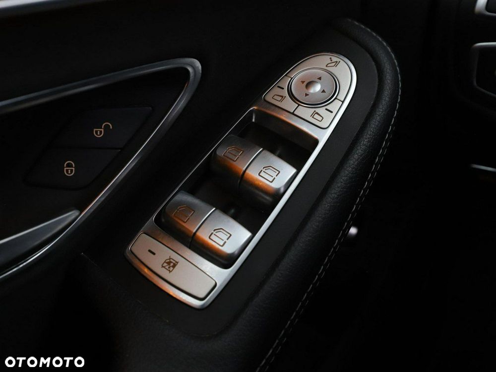 Mercedes-Benz Klasa C 180 9G-TRONIC Avantgarde - 39