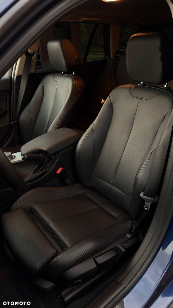 BMW Seria 3 320d Edition Luxury Line Purity - 27