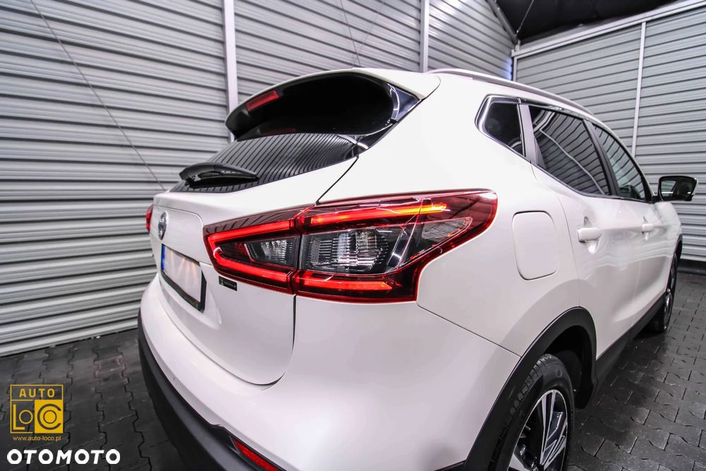 Nissan Qashqai 1.3 DIG-T N-Connecta DCT - 29