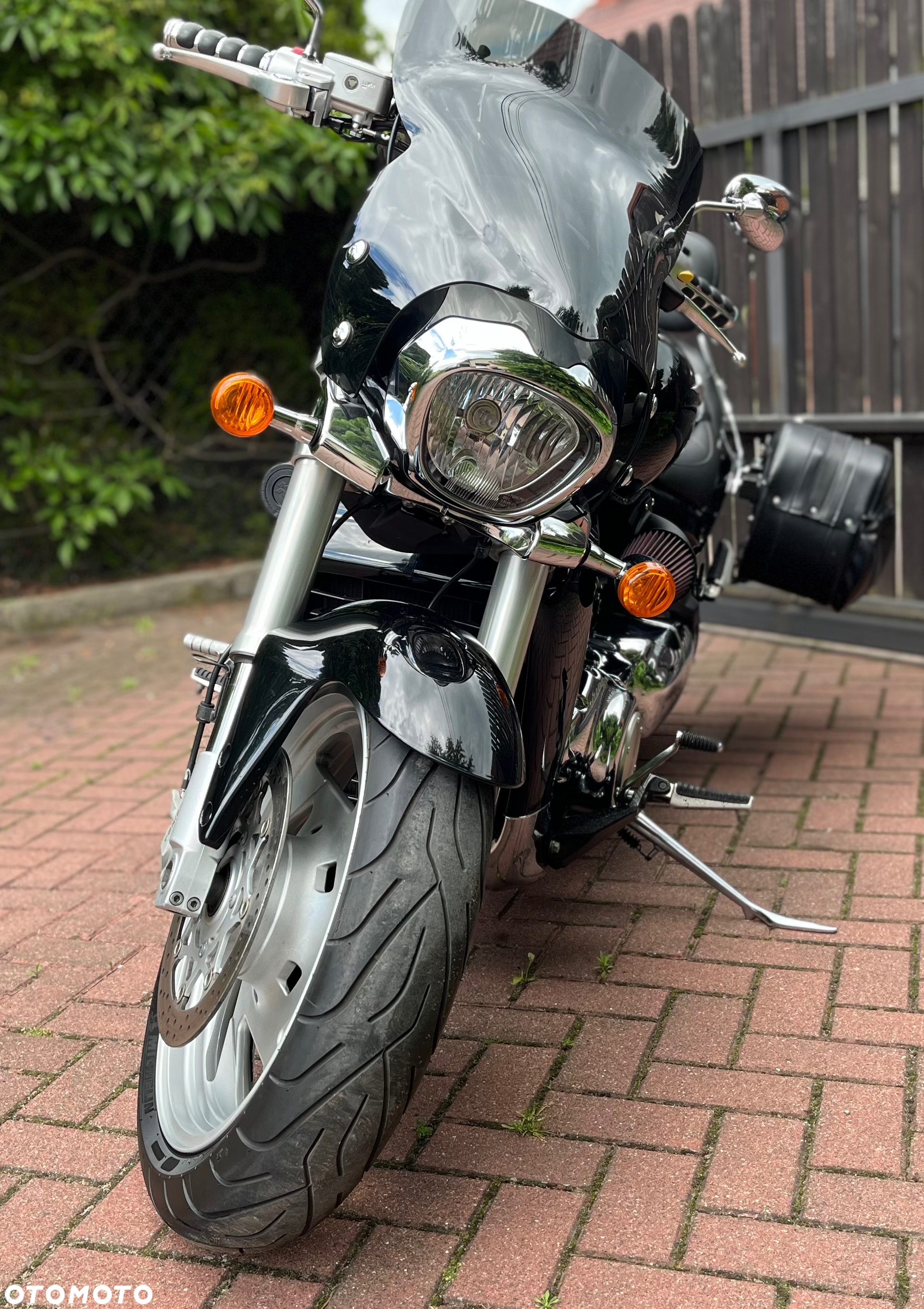 Suzuki Boulevard - 3