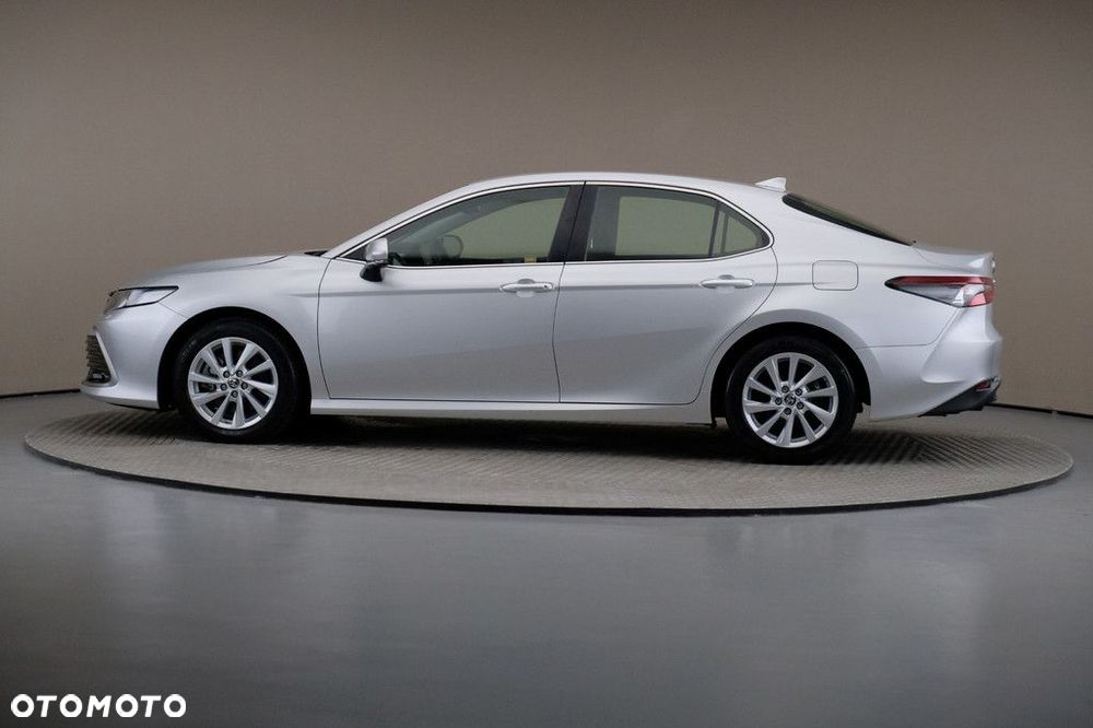Toyota Camry 2.5 Hybrid Comfort CVT - 4