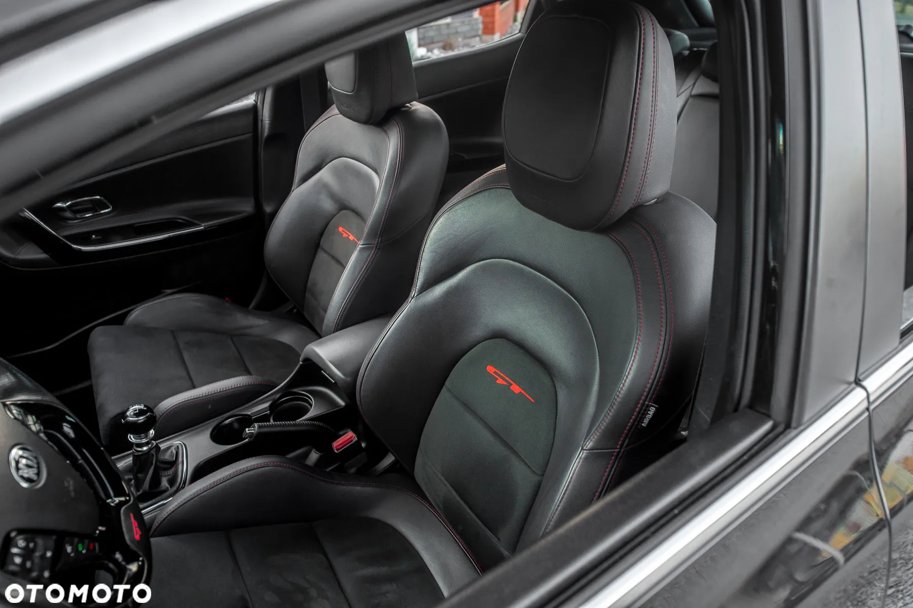 Kia Ceed 1.6 T-GDI GT - 16