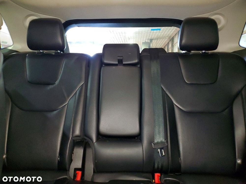Ford Edge - 9