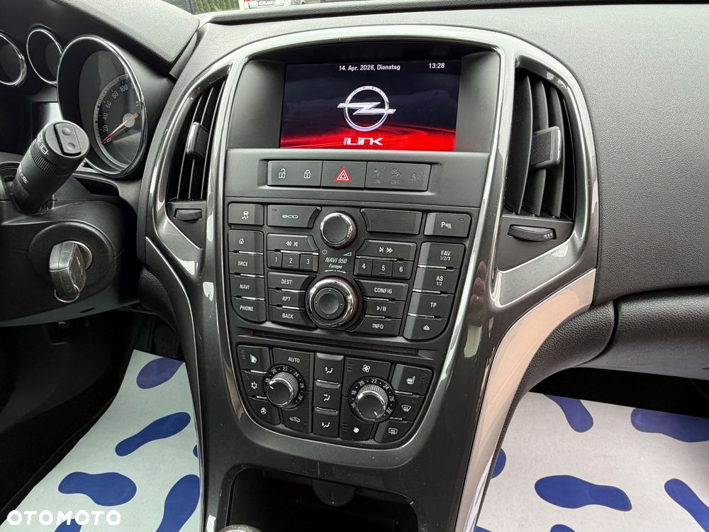 Opel Astra 1.4 Turbo Exklusiv - 34