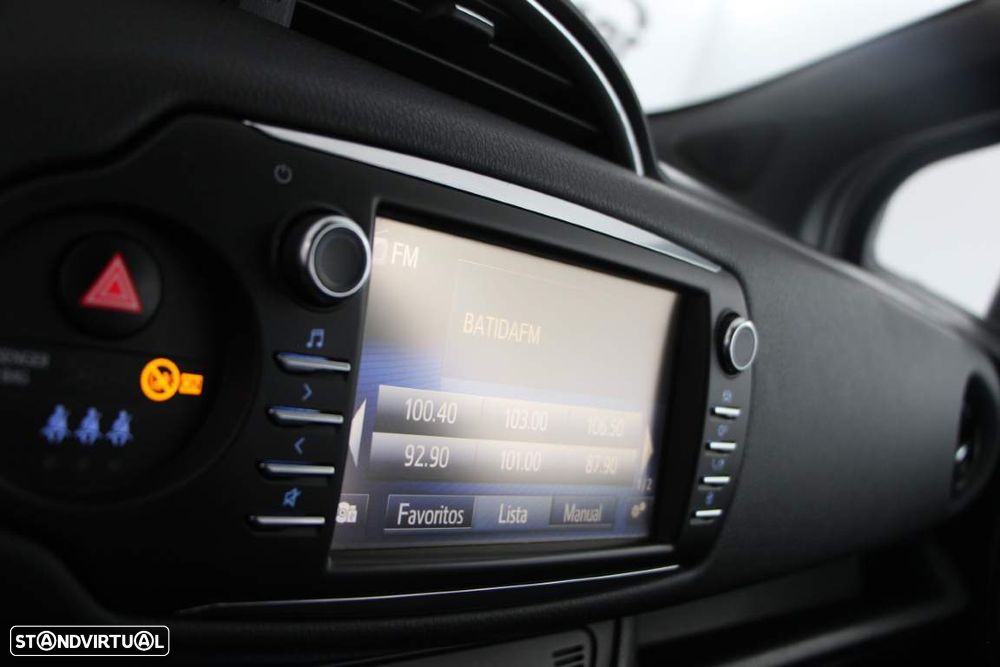 Toyota Yaris 1.5 HSD Square Collec.White - 14