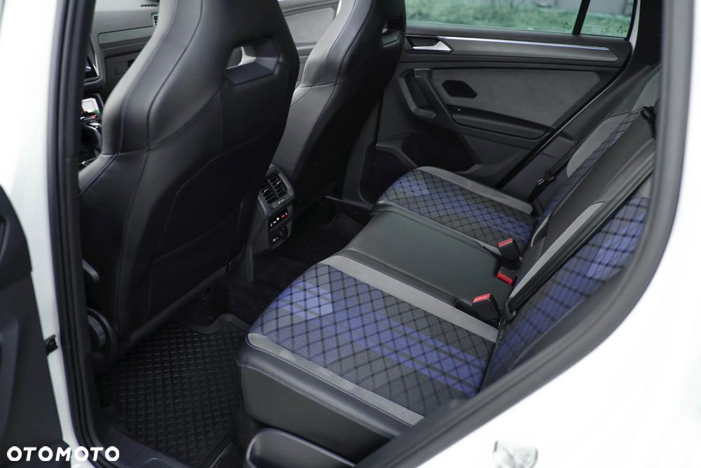Volkswagen Tiguan - 19