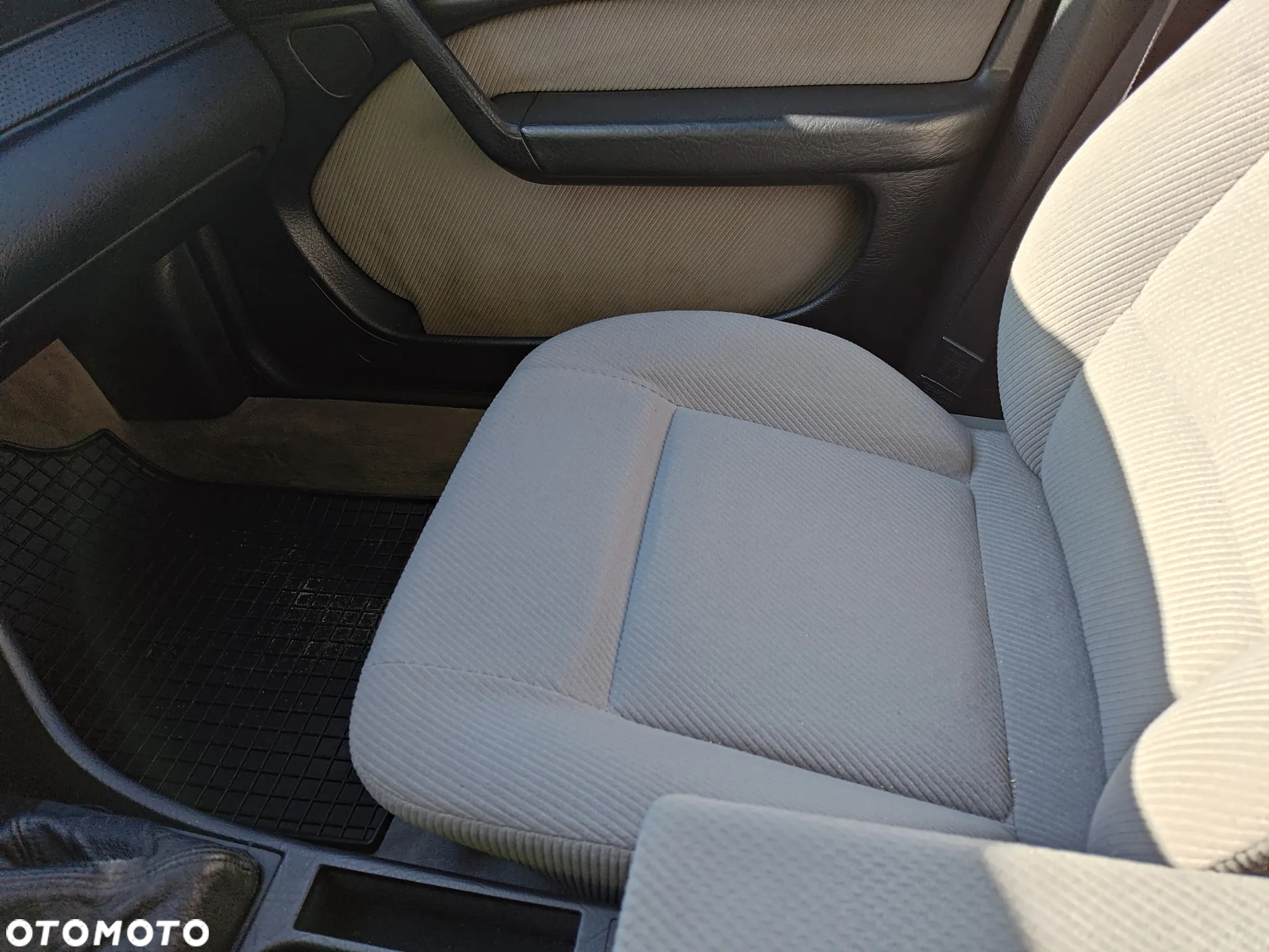 Audi 100 - 15