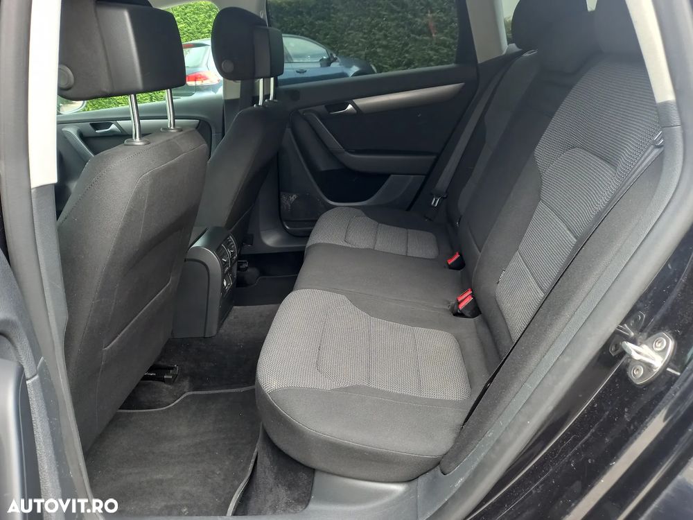 Volkswagen Passat 2.0 TDI DSG BlueMotion Technology Comfortline - 16