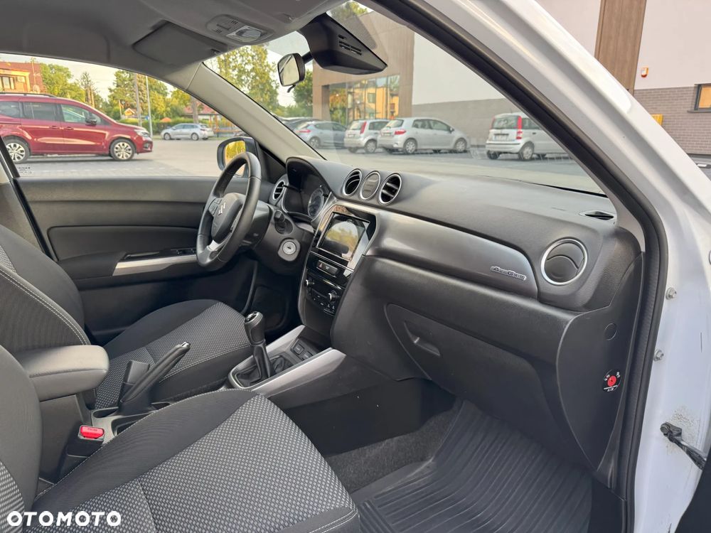Suzuki Vitara 1.4 Boosterjet Premium 4WD - 26