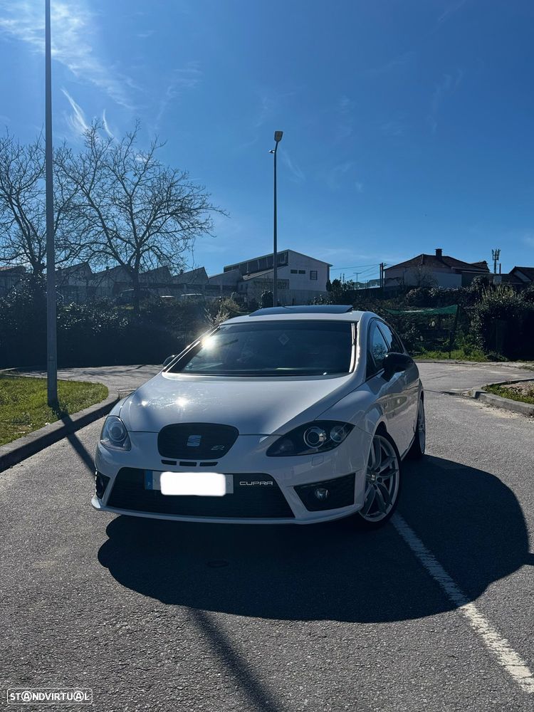 SEAT Leon 2.0 T FSI Cupra R - 2