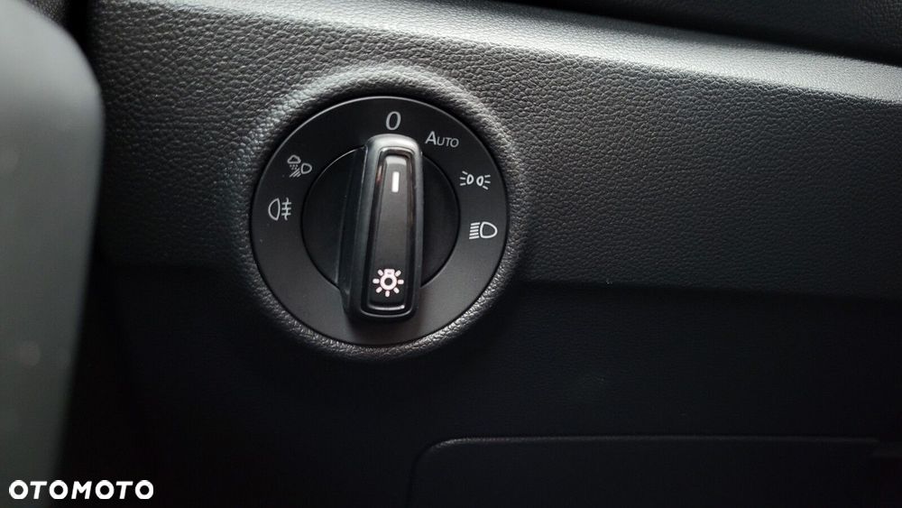 Volkswagen T-Roc - 18