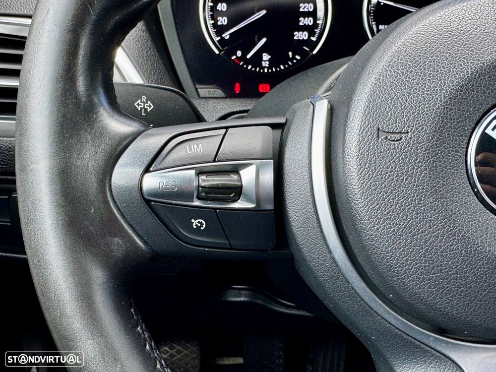BMW 116 i Pack M - 16