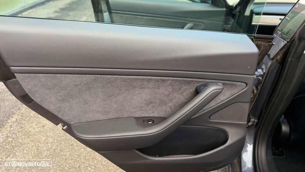 Tesla Model 3 Performance Dual Motor AWD - 16