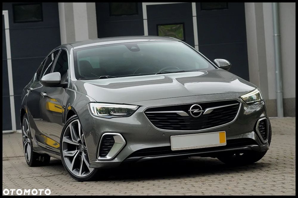 Opel Insignia 2.0 BiTurbo 4x4 GSI - 1