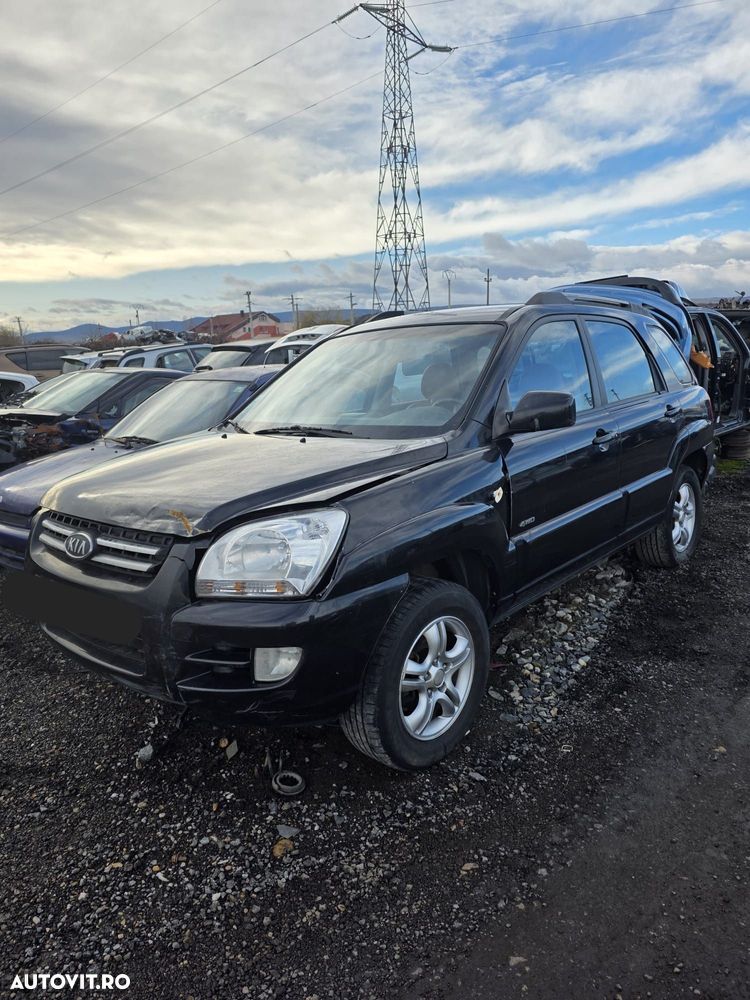 Dezmembram Kia Sportage 2007 2.0crdi Euro 4 Manual 4x4 - 1