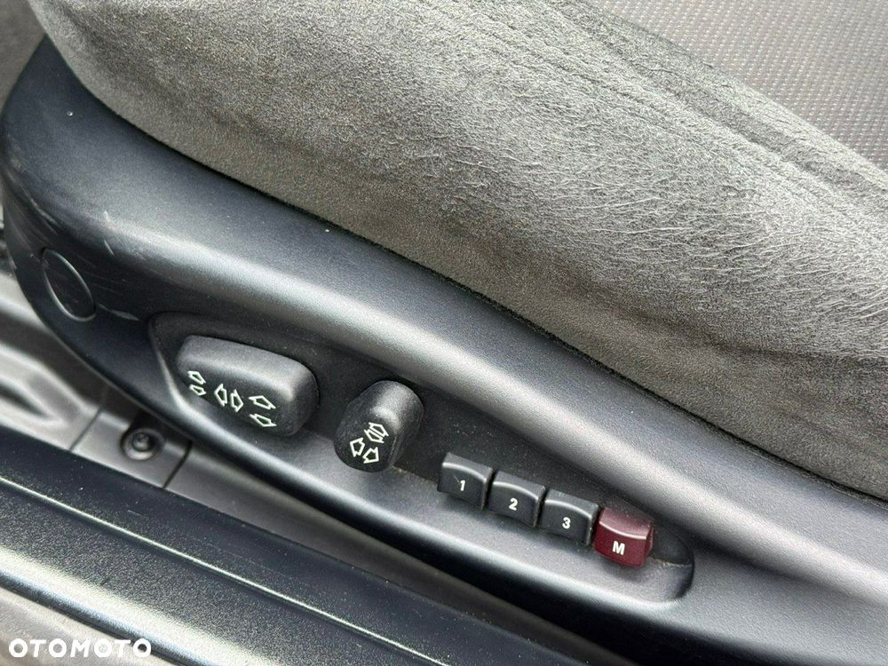 BMW Seria 3 330 Ci Edition Sport - 24
