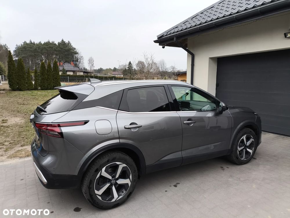 Nissan Qashqai 1.3 DIG-T MHEV Premiere Edition Xtronic - 4
