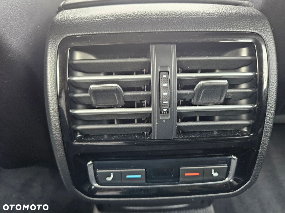 Volkswagen Passat 2.0 TDI BMT Highline DSG7 - 19