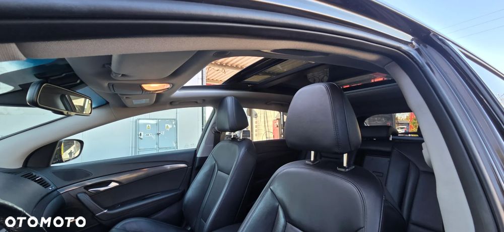 Hyundai i40 Kombi 1.7 CRDi DCT Premium - 28