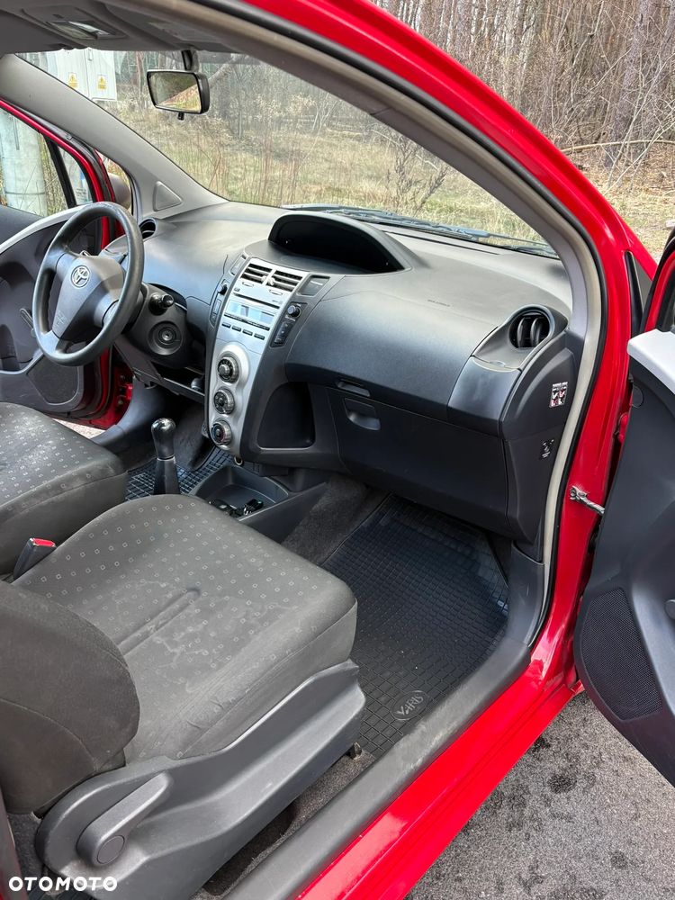 Toyota Yaris 1.0 Luna A/C - 15