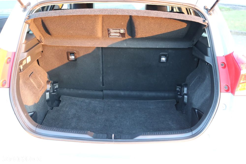 Toyota Auris 2.0 D-4D Prestige - 29