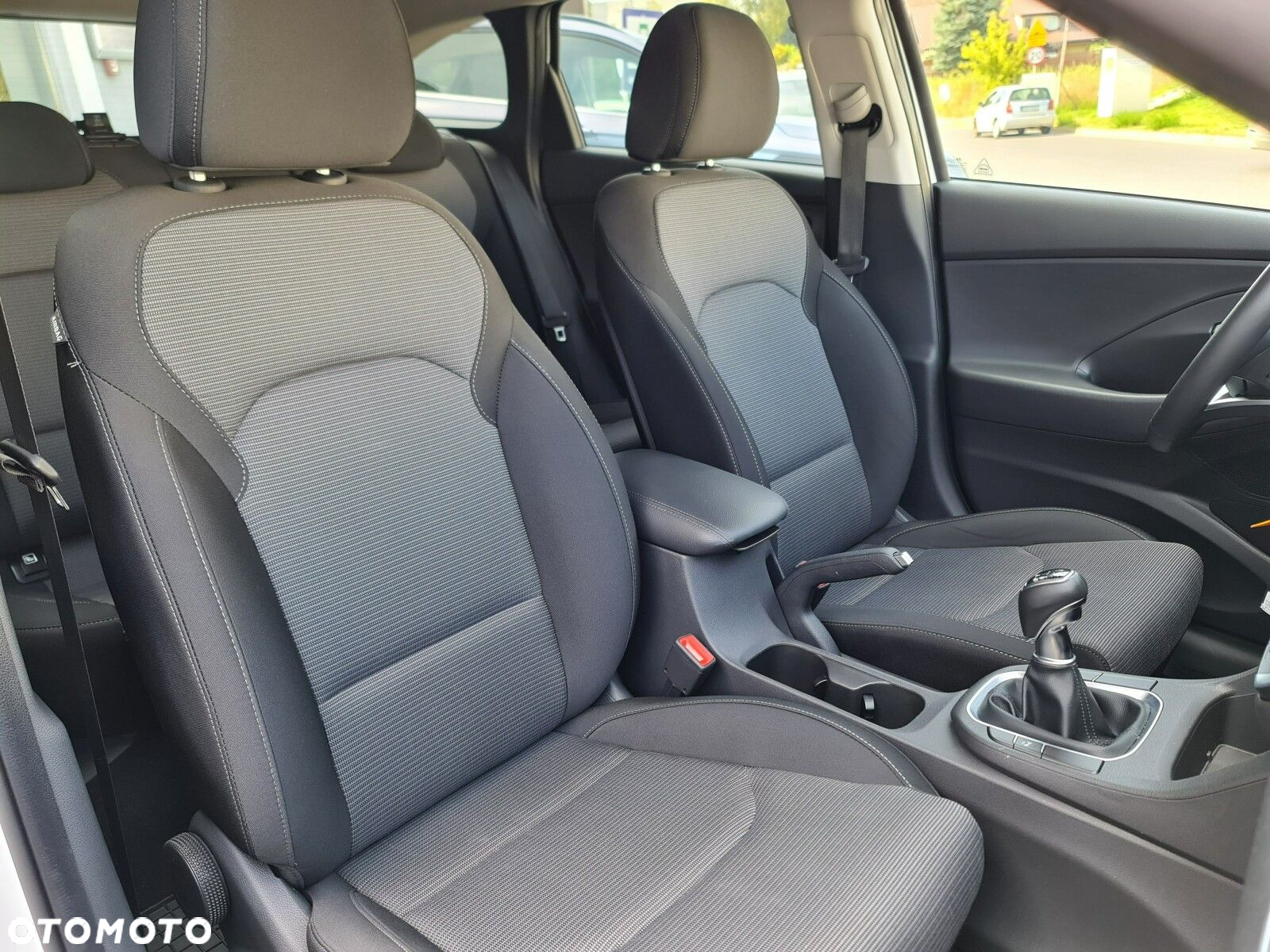 Hyundai i30 1.5 T-GDI 48V Modern - 25