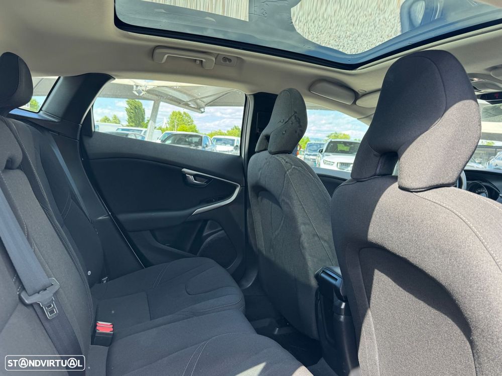 Volvo V40 1.6 D2 Kinetic - 16