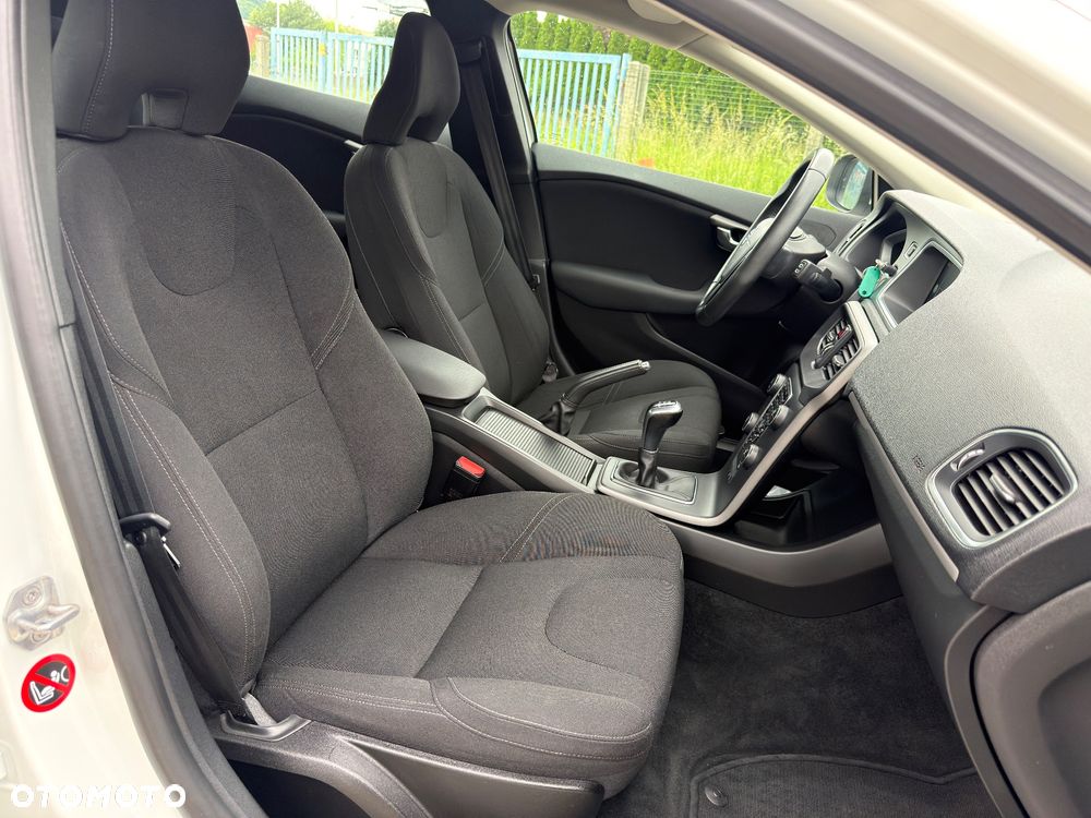 Volvo V40 T3 Drive-E Kinetic - 8