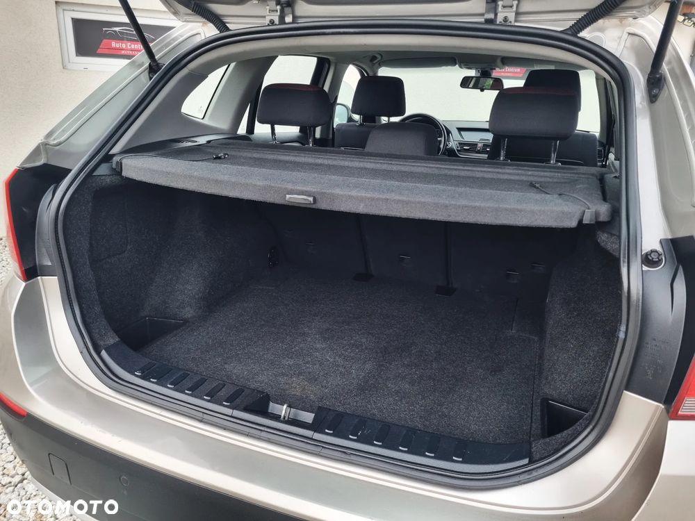 BMW X1 xDrive18d xLine - 14